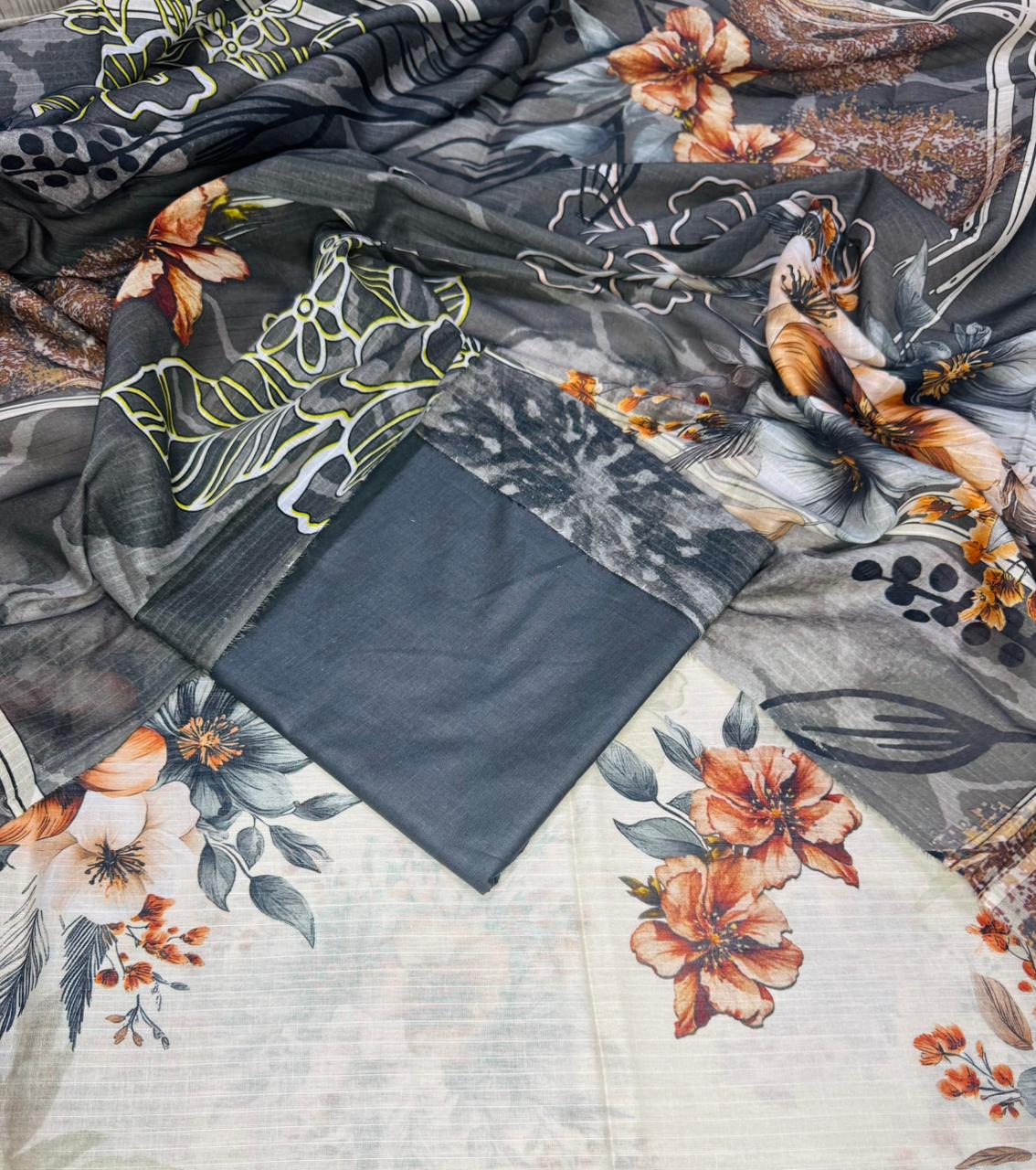 Alkaram Deoria Printed Lawn 3Pice